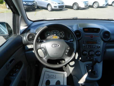 2008 Kia Rondo LX