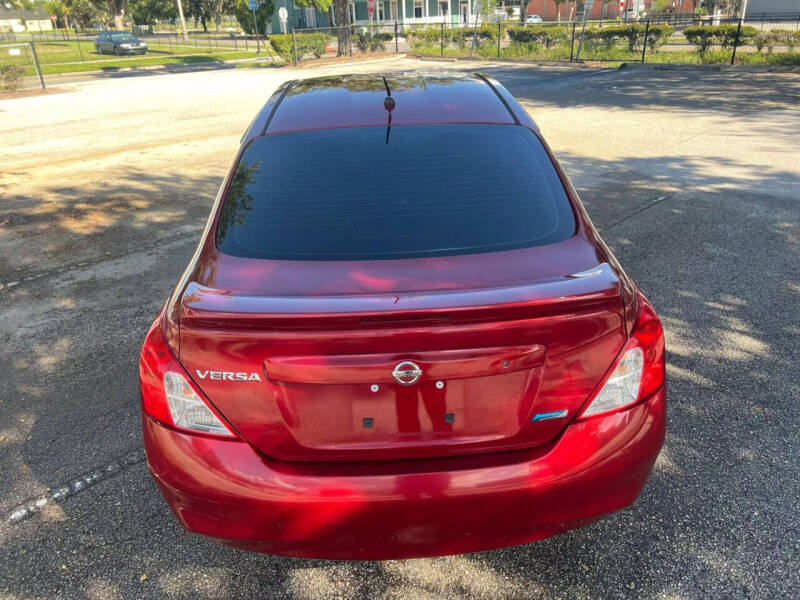 2014 Nissan Versa 1.6 S Plus