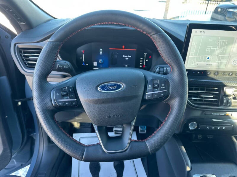 2024 Ford Escape ST-Line