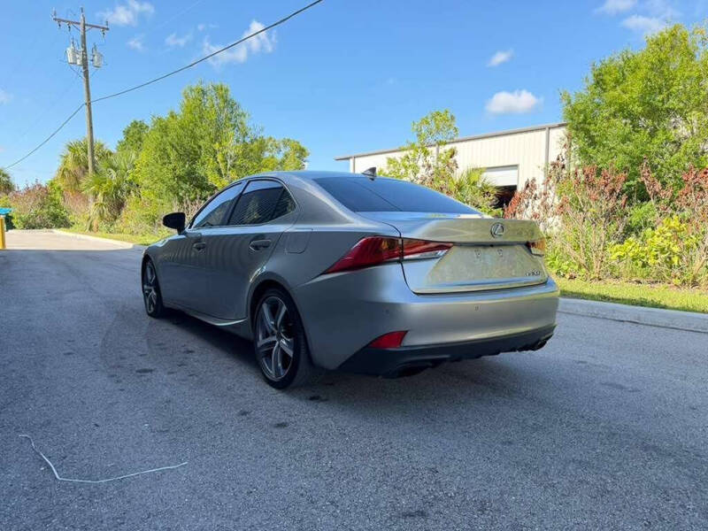 2018 Lexus IS 300