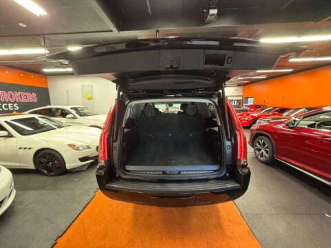 2016 Cadillac Escalade ESV Luxury Collection