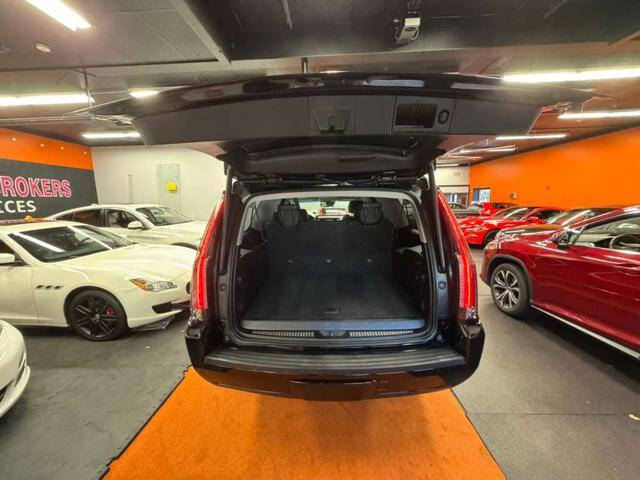 2016 Cadillac Escalade ESV Luxury Collection