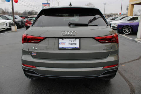 2022 Audi Q3 quattro S line Premium 45 TFSI