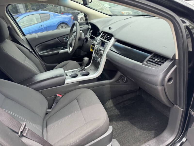 2013 Ford Edge SE