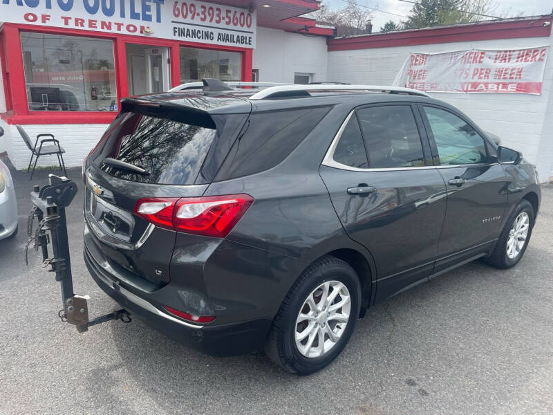 2018 Chevrolet Equinox LT photo 6