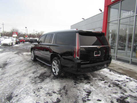 2018 Cadillac Escalade ESV Luxury