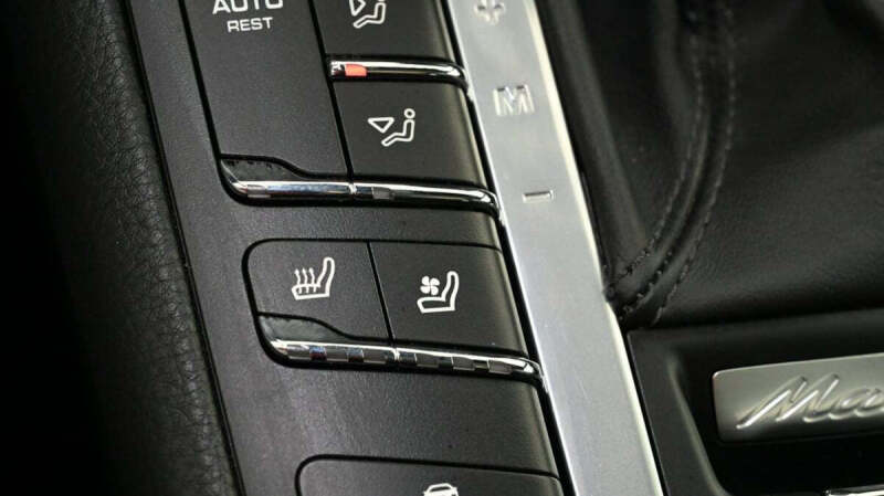 2021 Porsche Macan Turbo