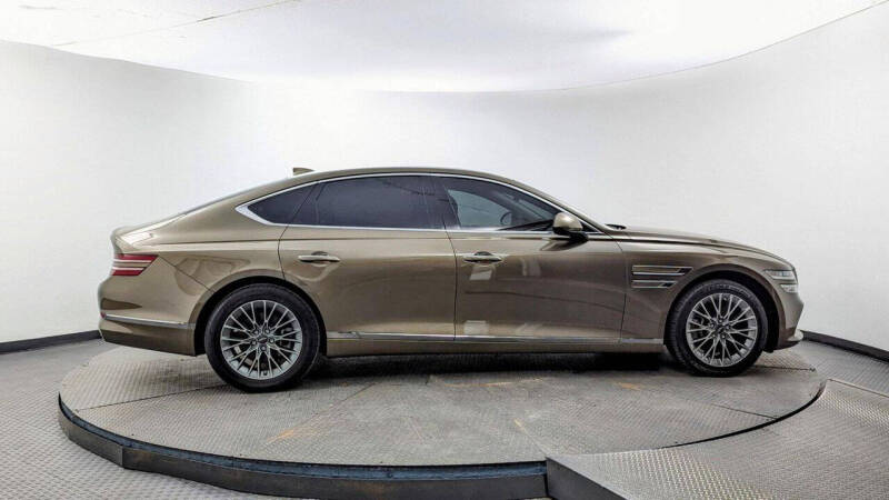 2023 Genesis G80