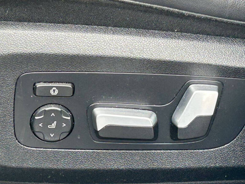 2021 BMW X6 xDrive40i