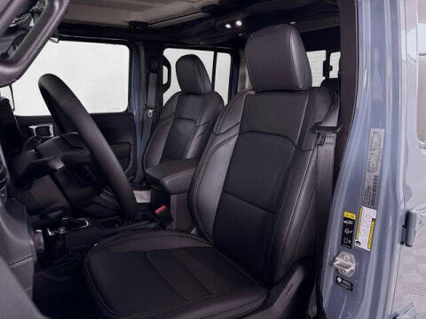 2025 Jeep Gladiator High Tide