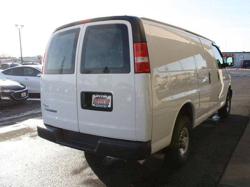 2021 Chevrolet Express 2500