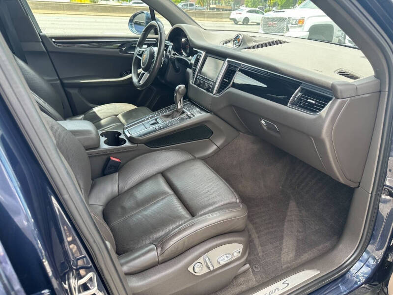 2016 Porsche Macan S