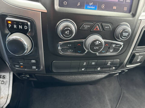 2022 RAM 1500 Classic SLT