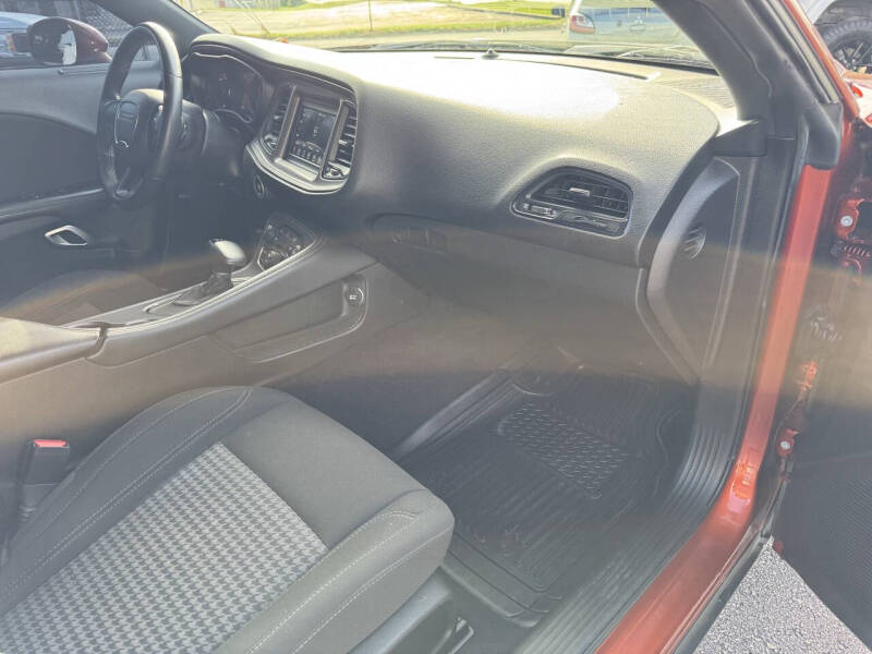 2023 Dodge Challenger SXT