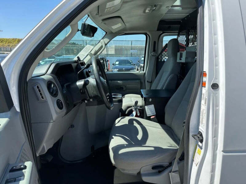 2013 Ford E-Series E-150
