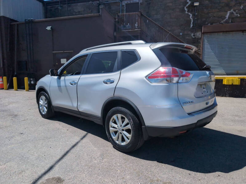 2015 Nissan Rogue SV