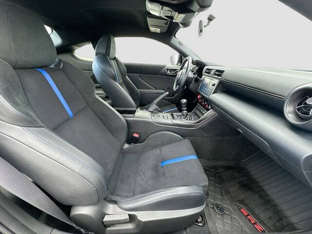 2025 Subaru BRZ tS