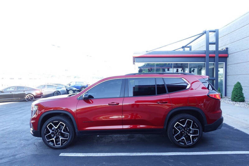 2025 GMC Acadia Elevation