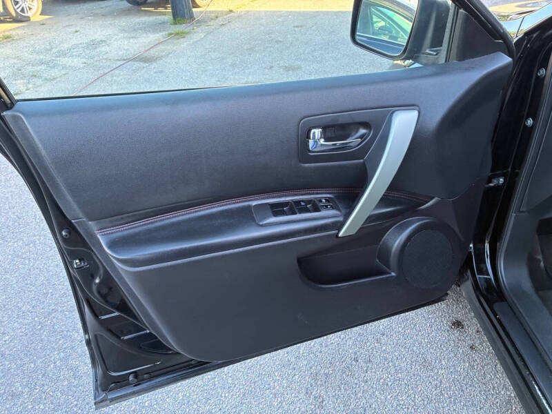 2013 Nissan Rogue SV w/SL Package