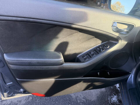 2016 Kia Forte5 LX