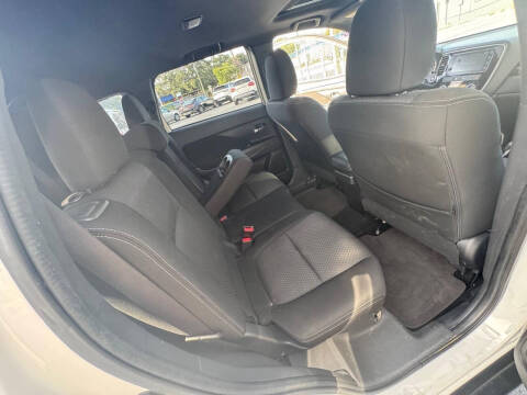 2018 Mitsubishi Outlander LE