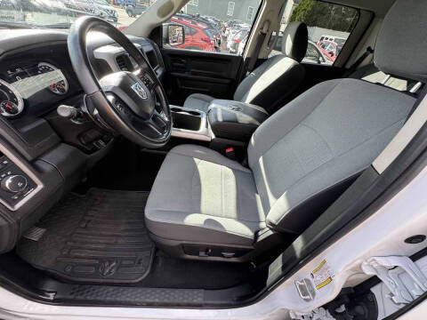 2023 RAM 1500 Classic Express