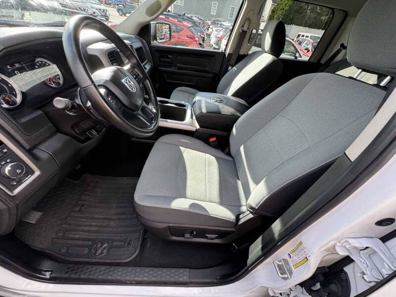 2023 RAM 1500 Classic Express