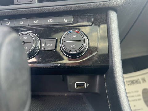 2019 Volkswagen Jetta SE