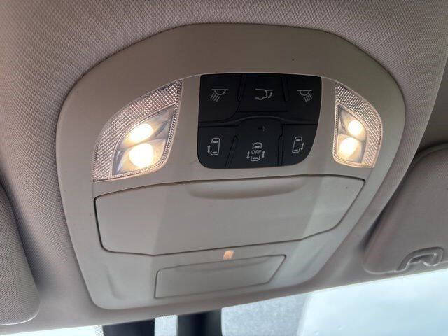 2022 Chrysler Pacifica Hybrid Touring L