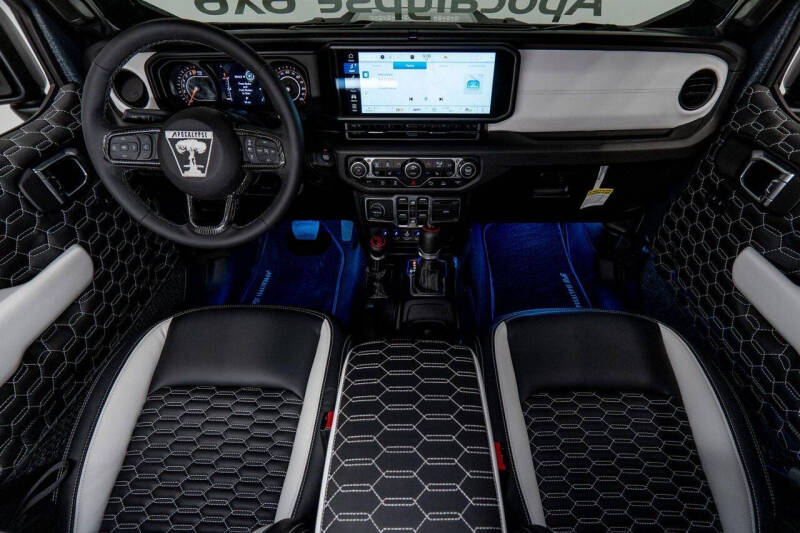 2025 Jeep Gladiator Sport S