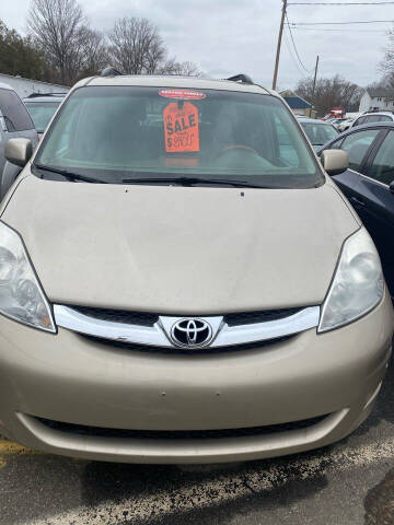 2009 Toyota Sienna for sale at Route 10 Motors LLC in Plainville CT