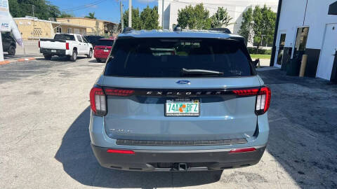 2025 Ford Explorer Active