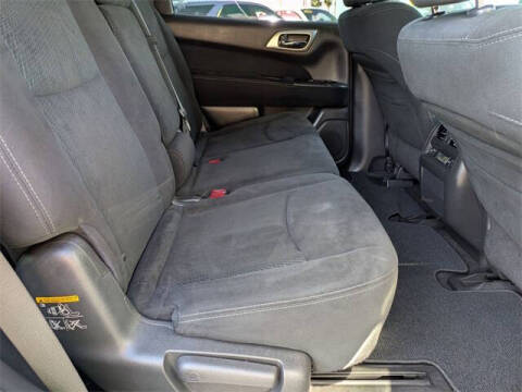 2013 Nissan Pathfinder SV