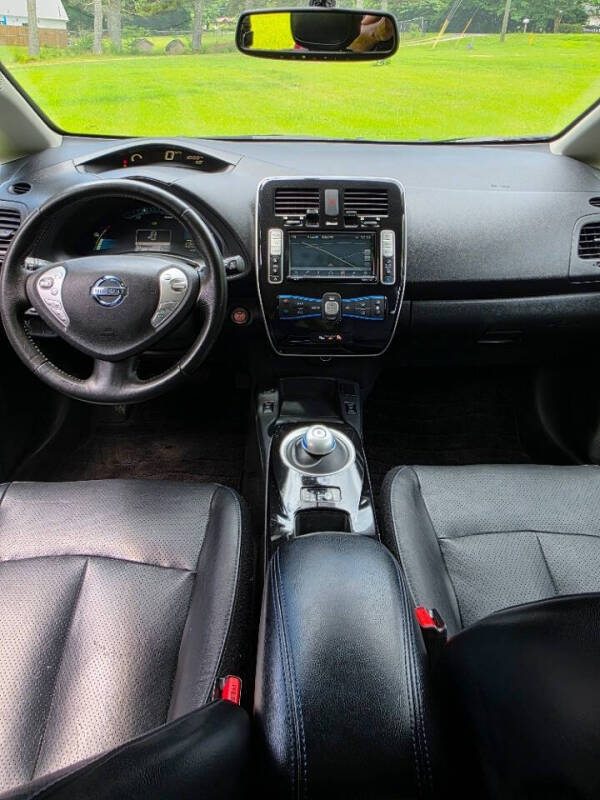 2016 Nissan LEAF SL