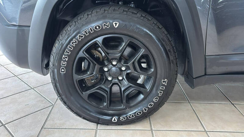 2019 Jeep Cherokee Trailhawk