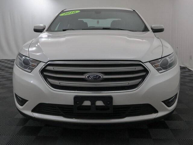 2016 Ford Taurus SEL