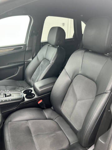 2016 Porsche Macan S
