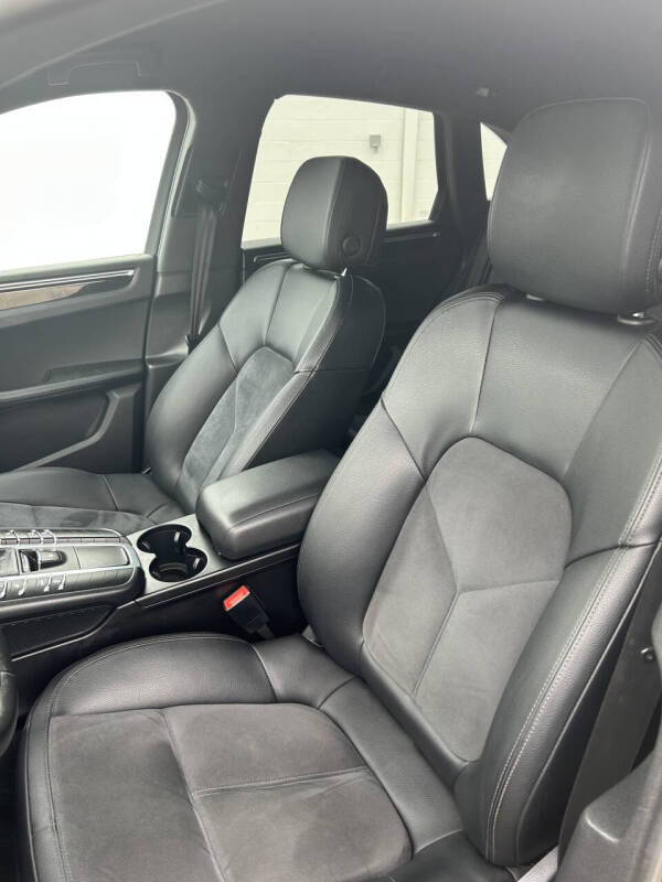 2016 Porsche Macan S