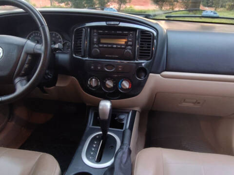 2005 Mazda Tribute s