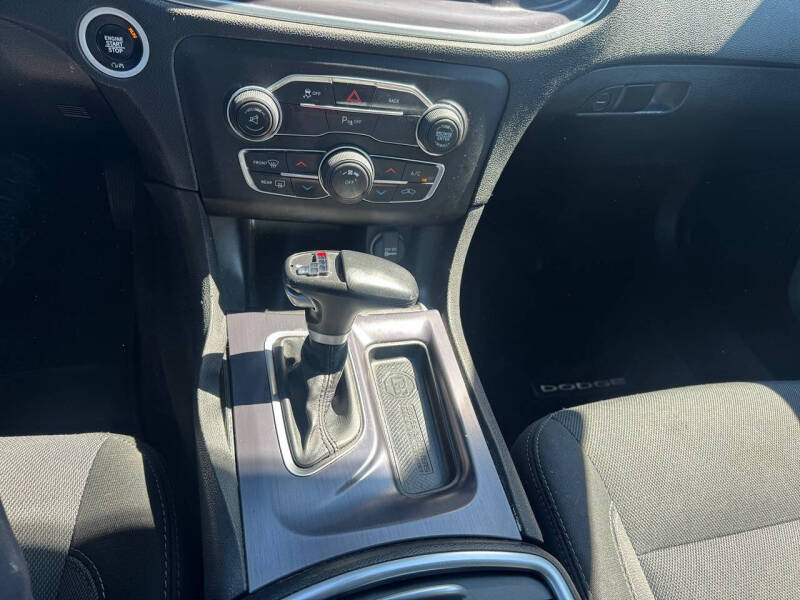 2016 Dodge Charger SE