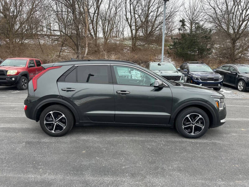 2025 Kia Niro EX