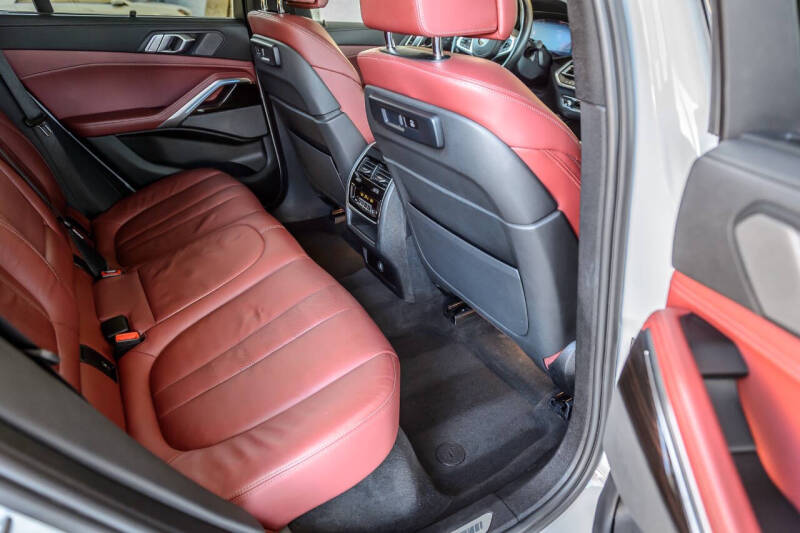 2021 BMW X6 xDrive40i