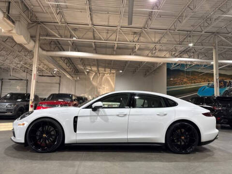 2017 Porsche Panamera