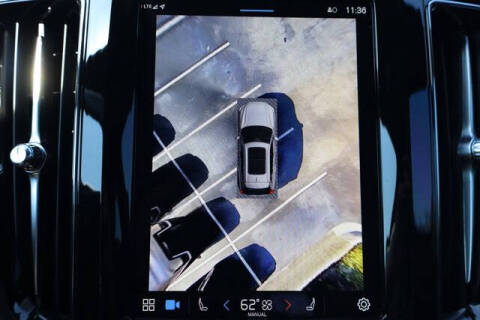 2024 Volvo XC60 Recharge T8 Ultimate Dark Theme