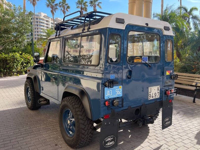 1988 Land Rover Defender