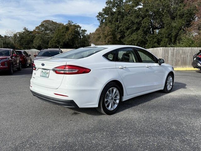 2020 Ford Fusion SE