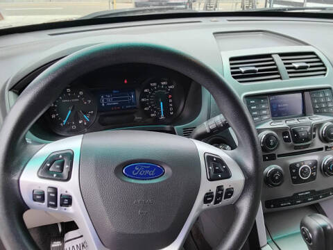 2015 Ford Explorer