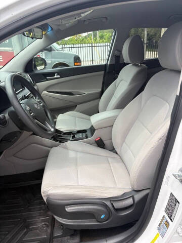 2019 Hyundai Tucson SE