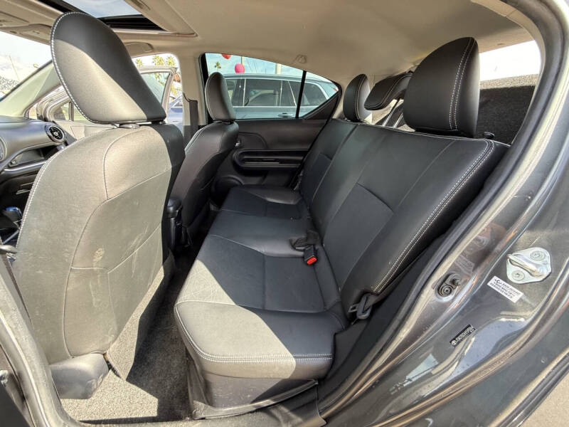 2017 Toyota Prius c Three