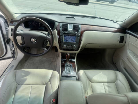 2011 Cadillac DTS Premium Collection